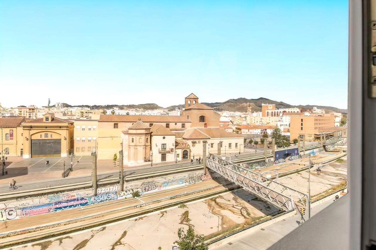 Lovely Suite With River Views And Parking Málaga Esterno foto